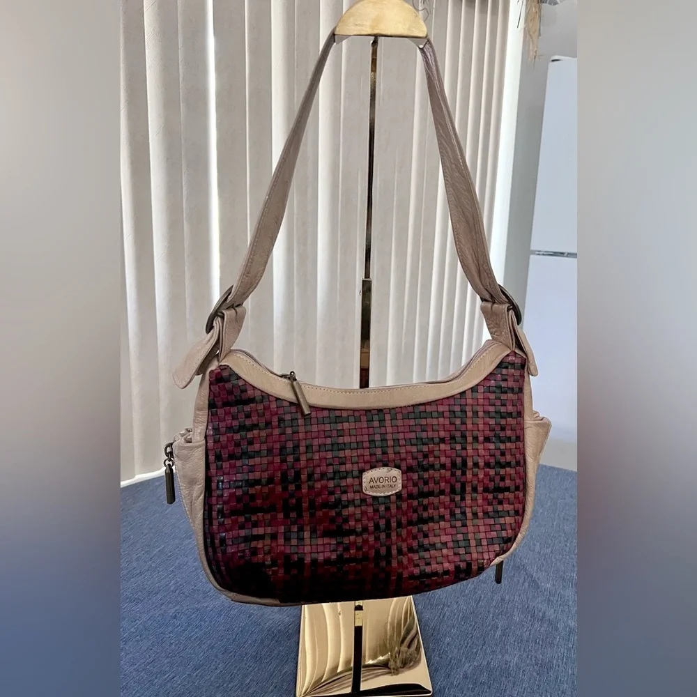 AVORIO ITALY Leather Woven Shoulder Bag  Black Tan Red Weave  Interior Call Out! - Picture 2 of 4